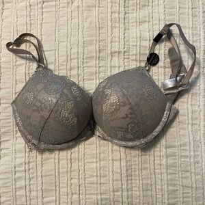 Victoria’s Secret push up bra